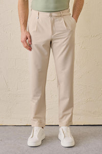 Beige geplooide Gurkha-broek voor heren, verstelbare taille, getailleerde pasvorm