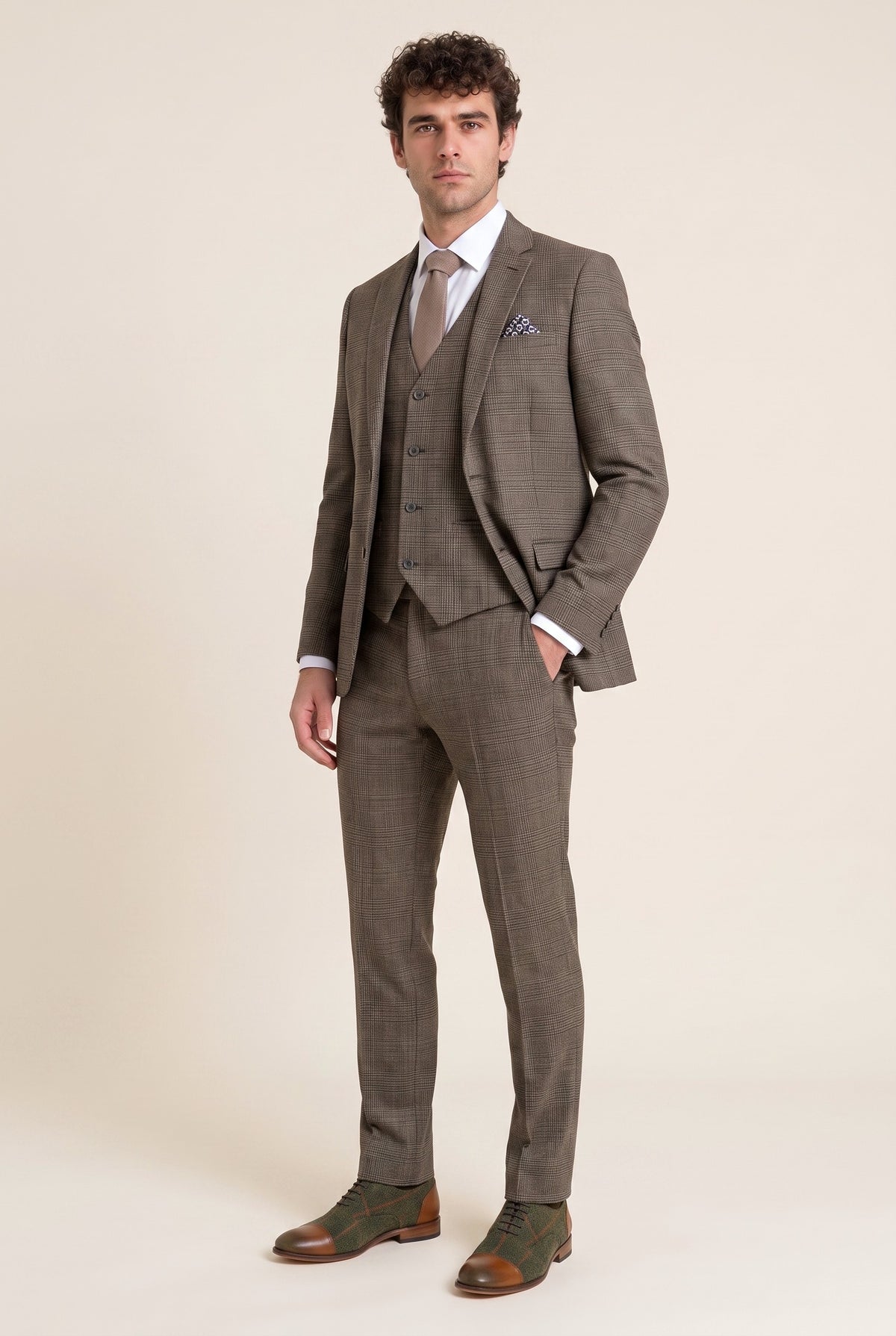 Look #603 styled with Heren Tan Brown Classic Check Slim Fit 3-delig pak