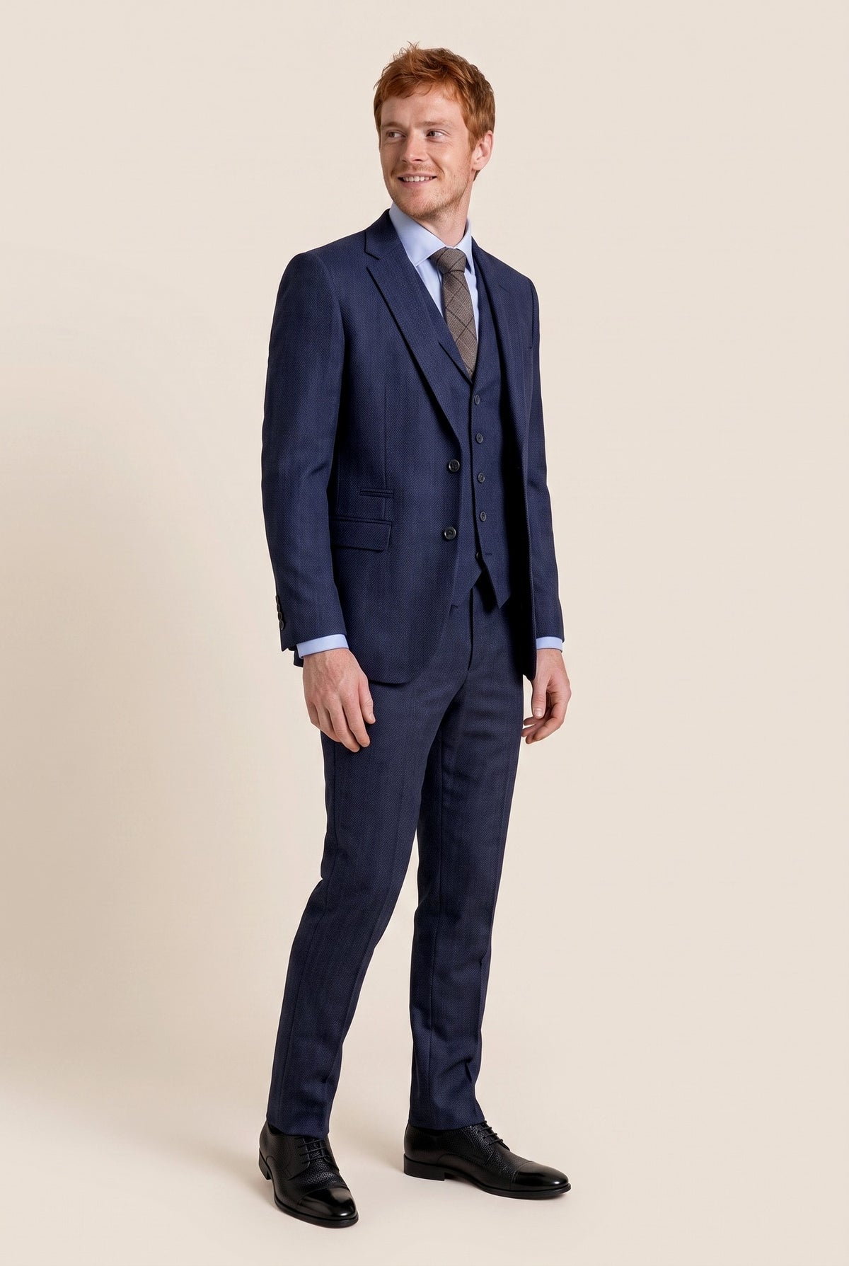 Look #987 styled with Marineblauw driedelig tweedpak met visgraatmotief voor heren