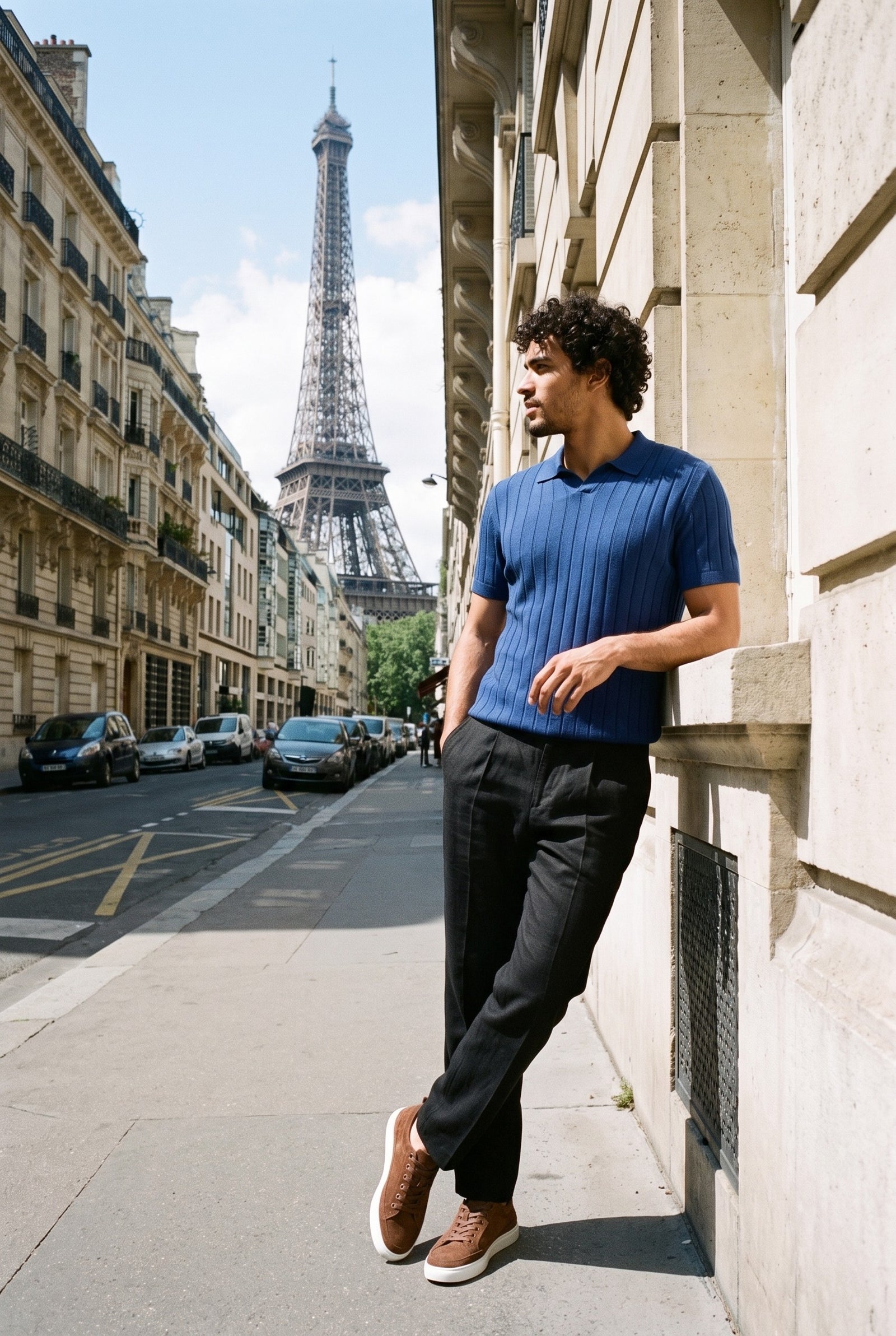 Look #888 styled with Marineblauwe geribbelde gebreide polo voor heren