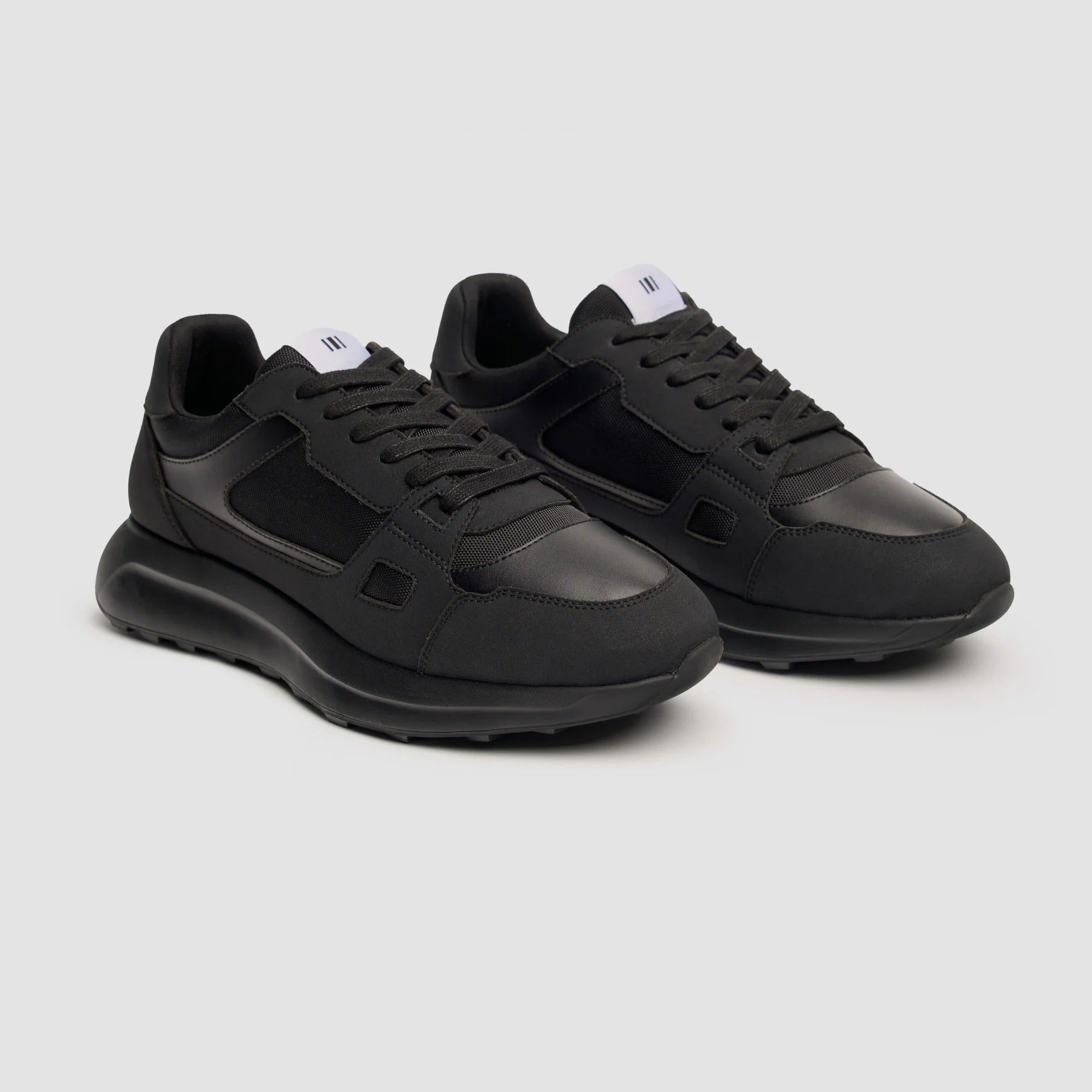 Albany - Zwarte, ademende mesh casual sneakers voor heren