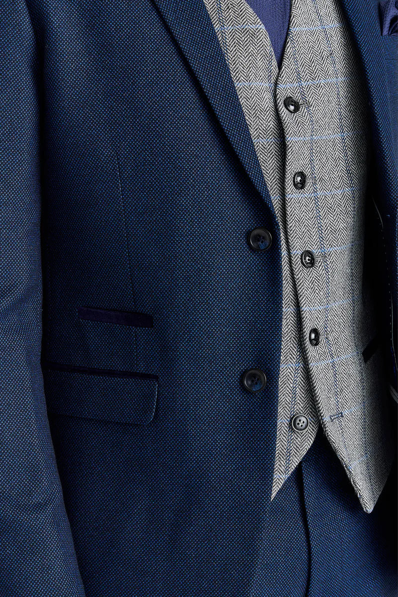 Arthur Navy pak met contrasterend Harris Grey tweed vest.