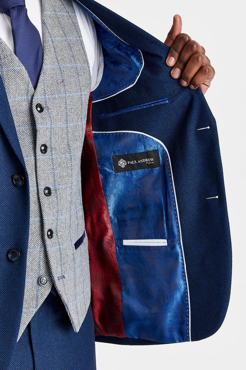 Arthur Navy pak met contrasterend Harris Grey tweed vest.