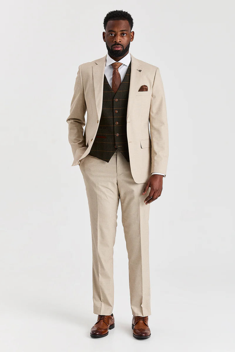 Belmont beige pak met Harris groene tweed vest
