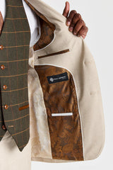 Belmont beige pak met Harris groene tweed vest