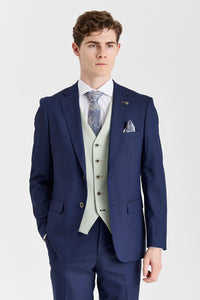 Belmont marineblauw pak met contrasterend Belmont saliegroen vest.