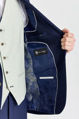 Belmont marineblauw pak met contrasterend Belmont saliegroen vest.