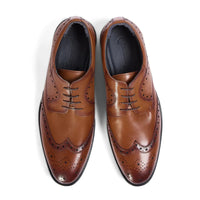 Cambridge - Herenschoenen in de vorm van een brogue met vleugelneus in een lichtbruine tint