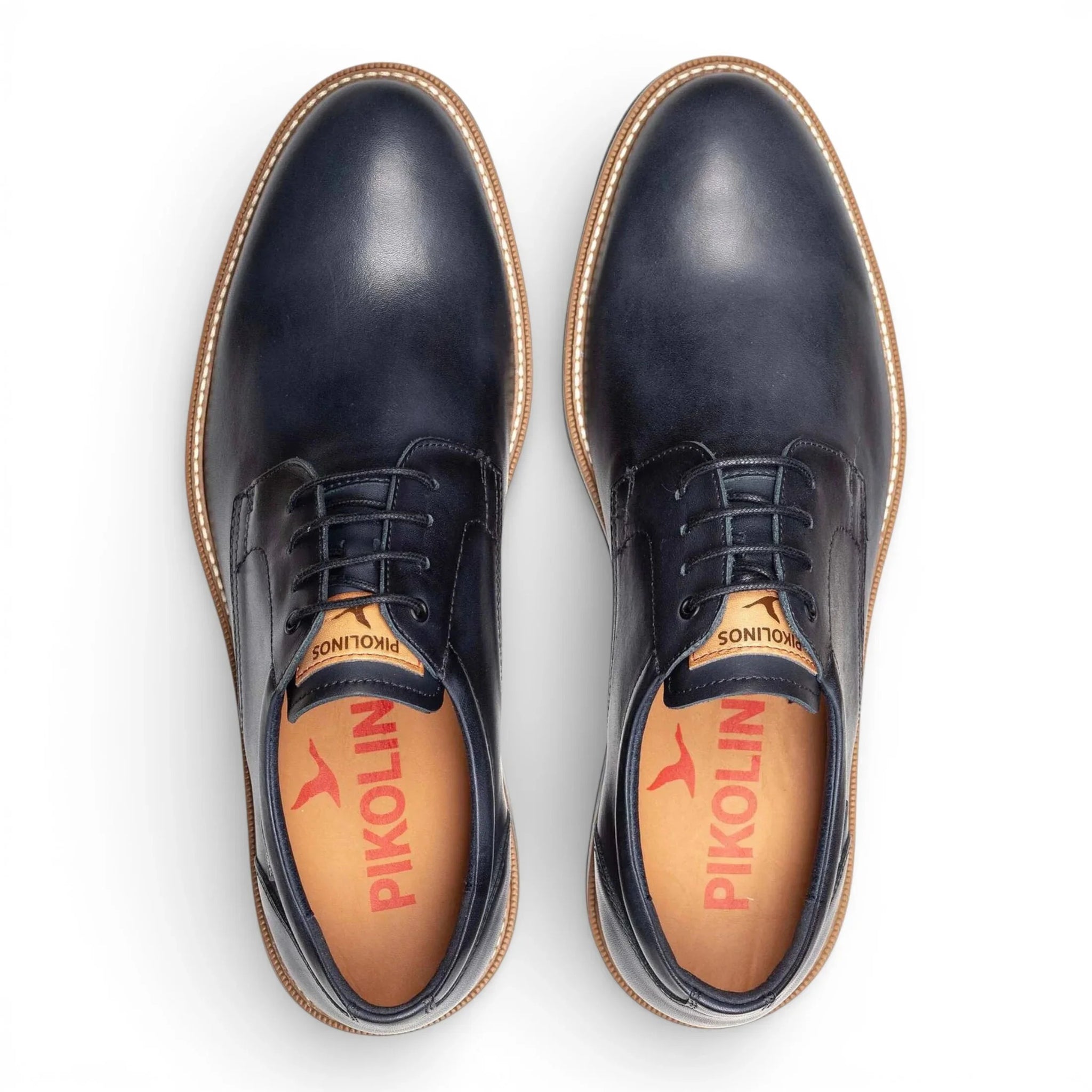 Claret - Herenschoenen van blauw leer met vetersluiting, model Derby.