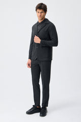 Herenpak bestaande uit een blazer en een broek van zachte, antracietkleurige jersey in smart casual stijl.