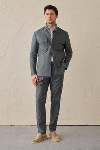 Saliegroene utility-jas voor heren, lichtgewicht, smart casual model.
