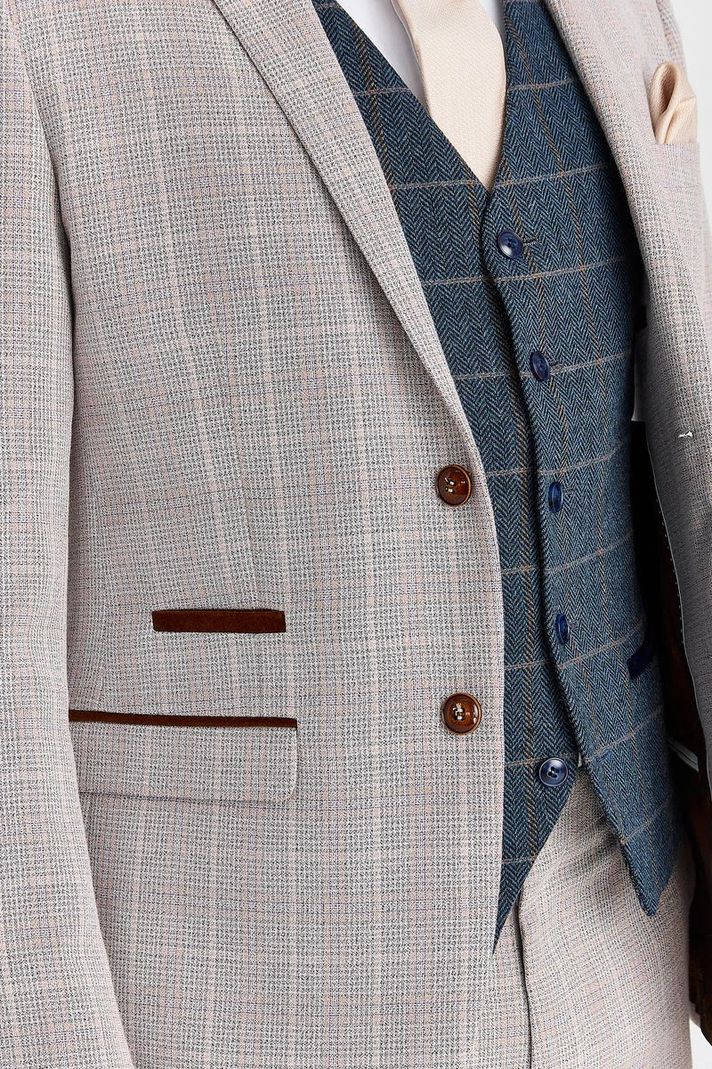 Leo beige pak met Harris marineblauwe tweed gilet