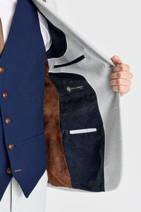 Mark Stone-pak met contrasterend marineblauw Mayfair-vest.
