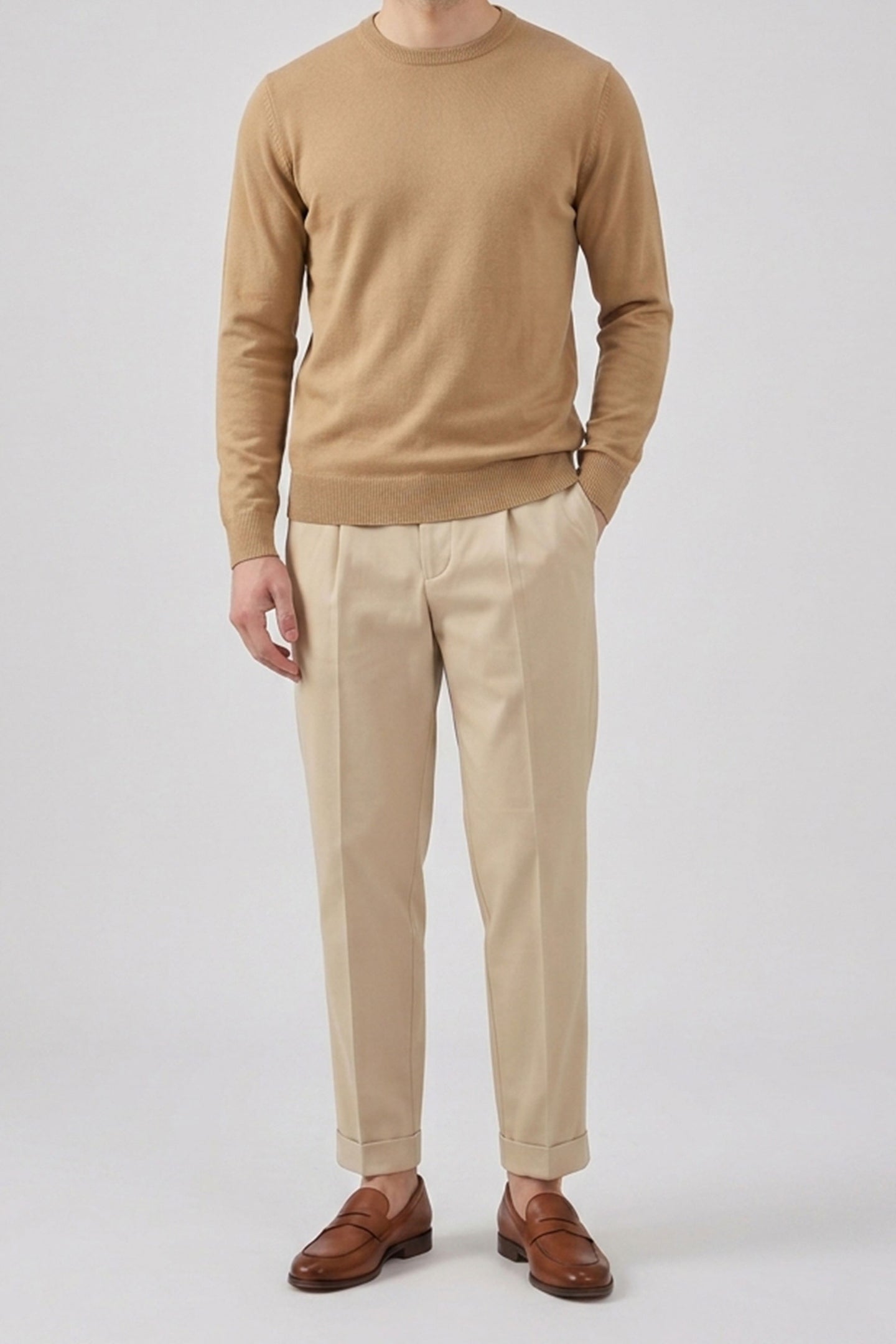 Herentrui met ronde hals, camelbruine kleur, normale pasvorm, gebreide pullover