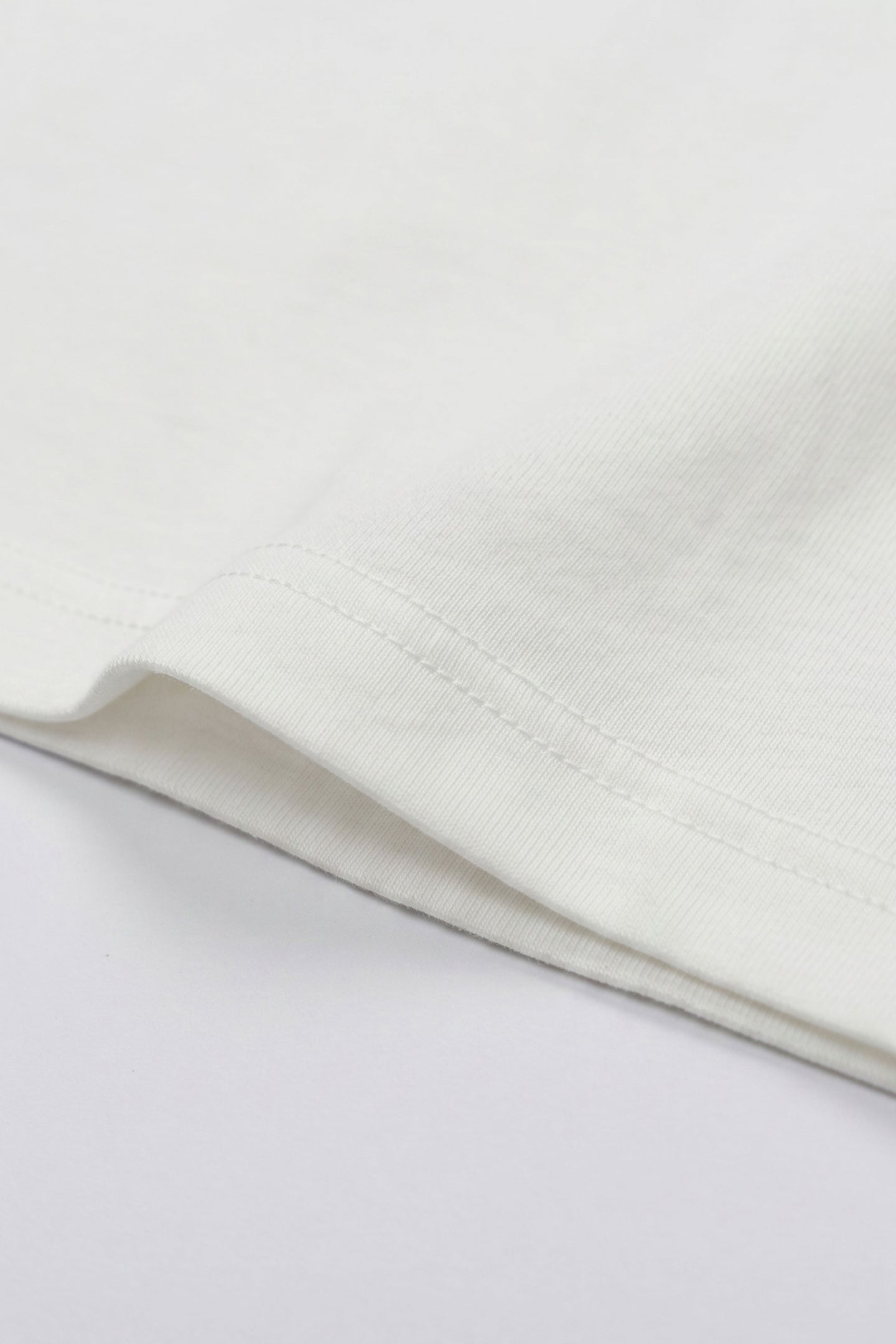 Klassiek off-white katoenen T-shirt voor heren