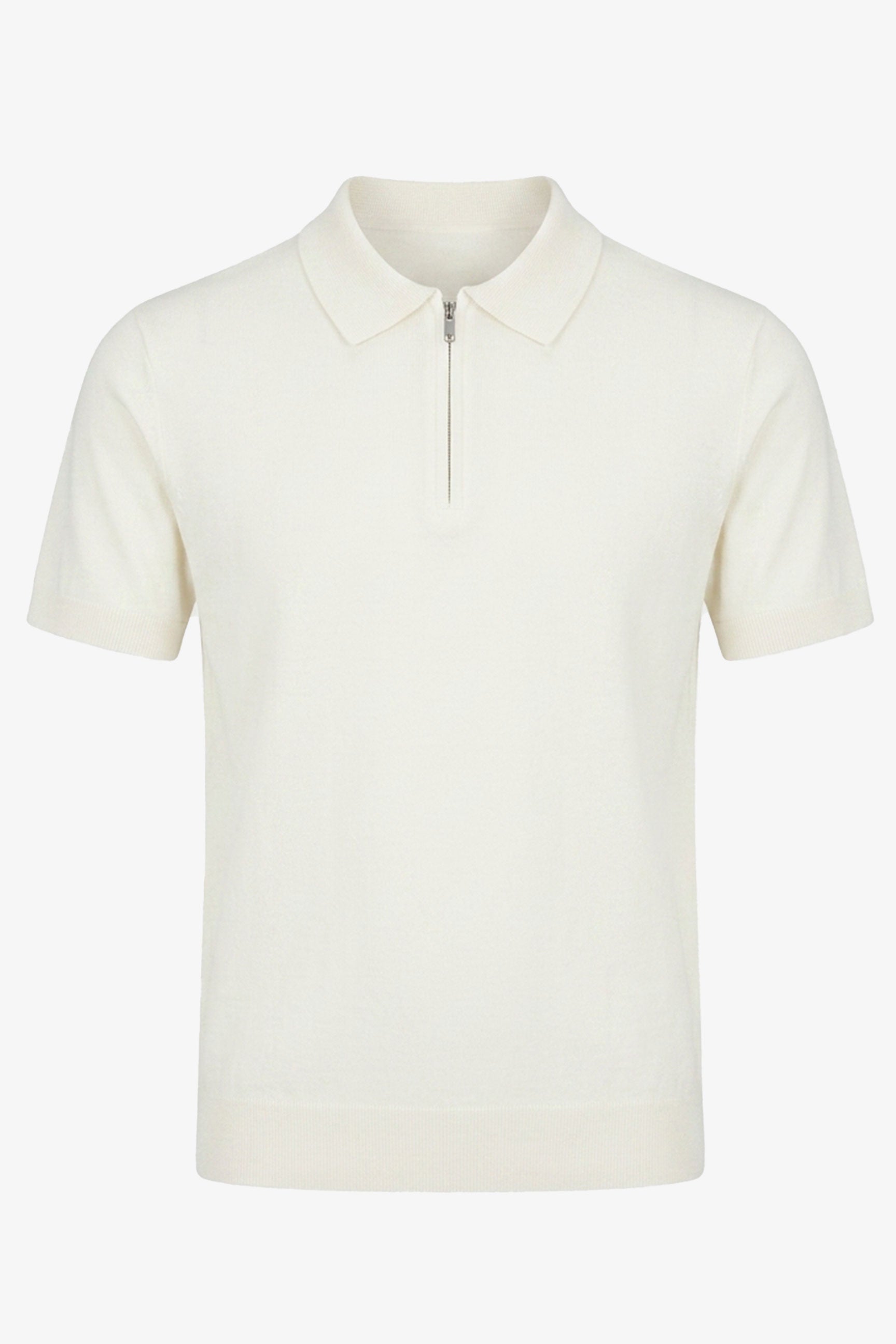 Off-White gebreide polo met ritssluiting in de hals en korte mouwen, gemaakt van een zachte mix.