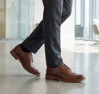 Bruine leren brogueschoenen voor heren