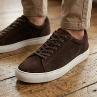 Bruine suède leren casual sneakers voor heren met vetersluiting