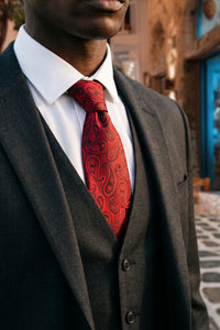 Bordeauxrode paisley stropdas voor heren