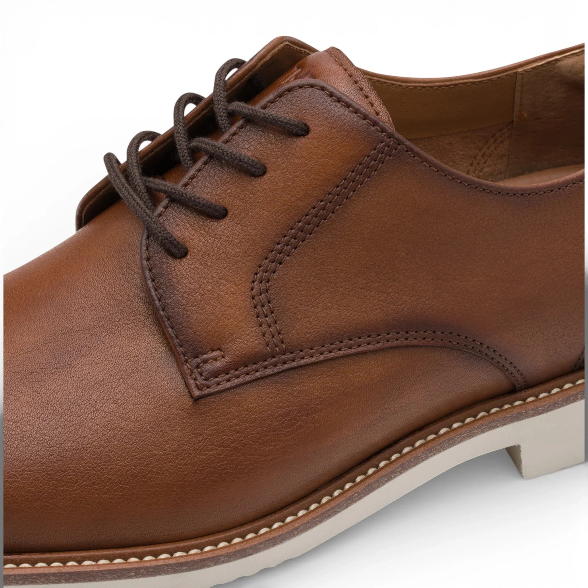 Cognacbruine leren Derby-schoenen met gladde neus voor heren