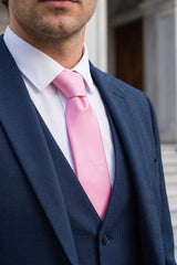 Roze, smalle herenstropdas van 6 cm, effen kleur.