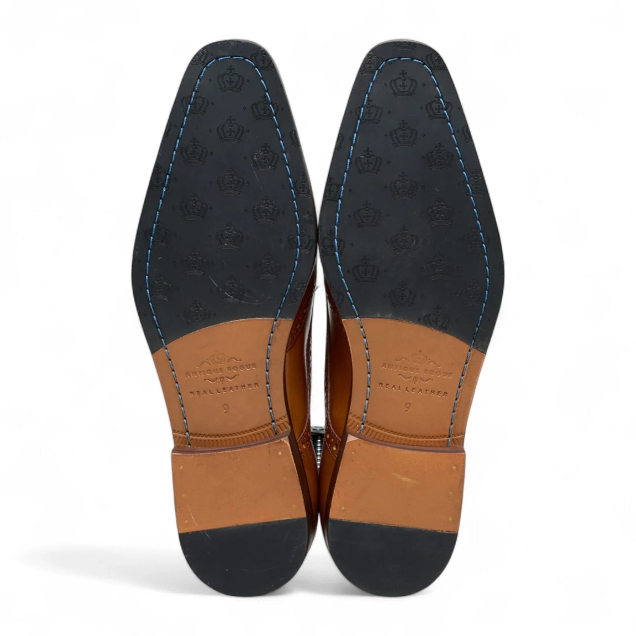 Klassieke, formele, veterschoenen voor heren van lichtbruin leer.