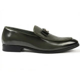 Heren loafers met textuur aan de voorkant en iconische gesp en strik