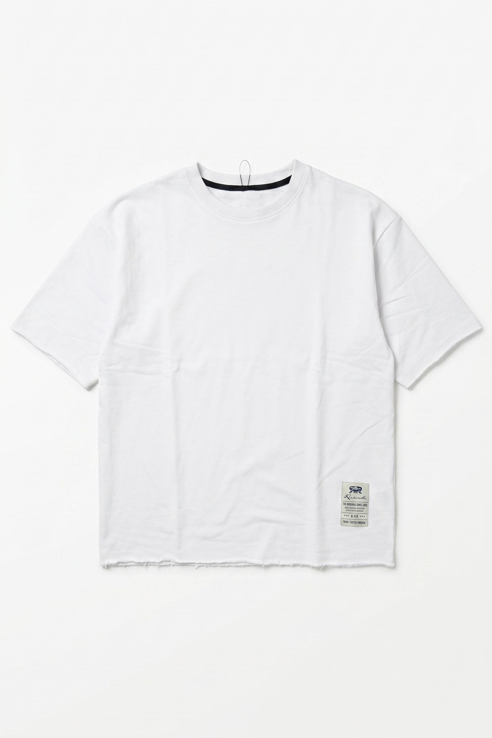 Wit heren T-shirt met relaxte pasvorm, onafgewerkte randen, katoenmix, ronde hals.