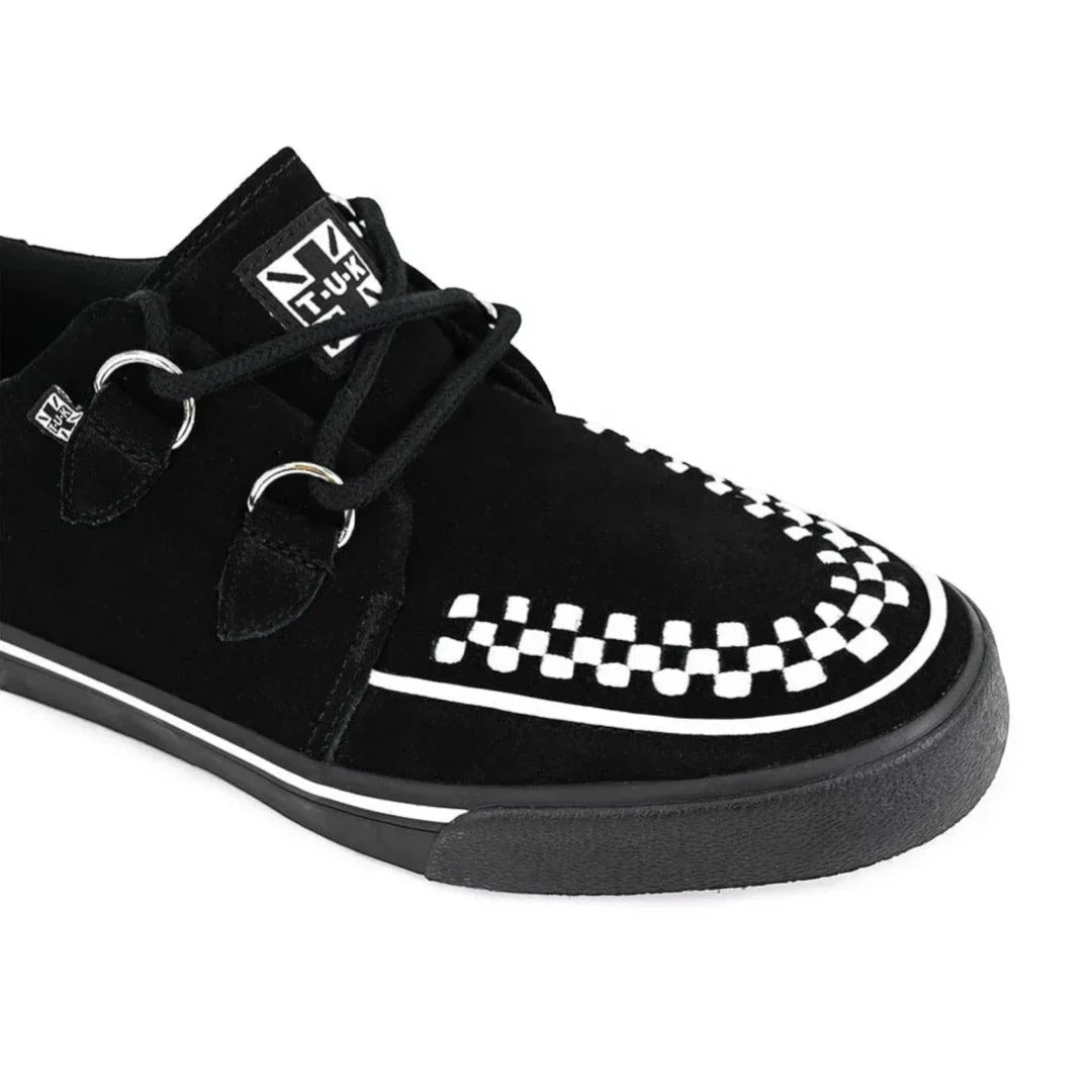 Puntige Creeper sneakers in zwart-wit suède met platformzool