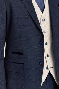 Regent Navy geruit pak met contrasterend Regent crèmekleurig vest.