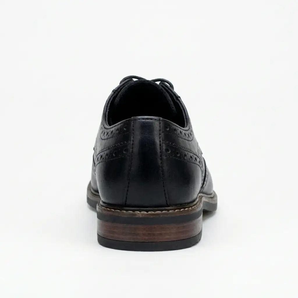 Stokes - Zwarte leren wingtip brogue veterschoenen voor heren