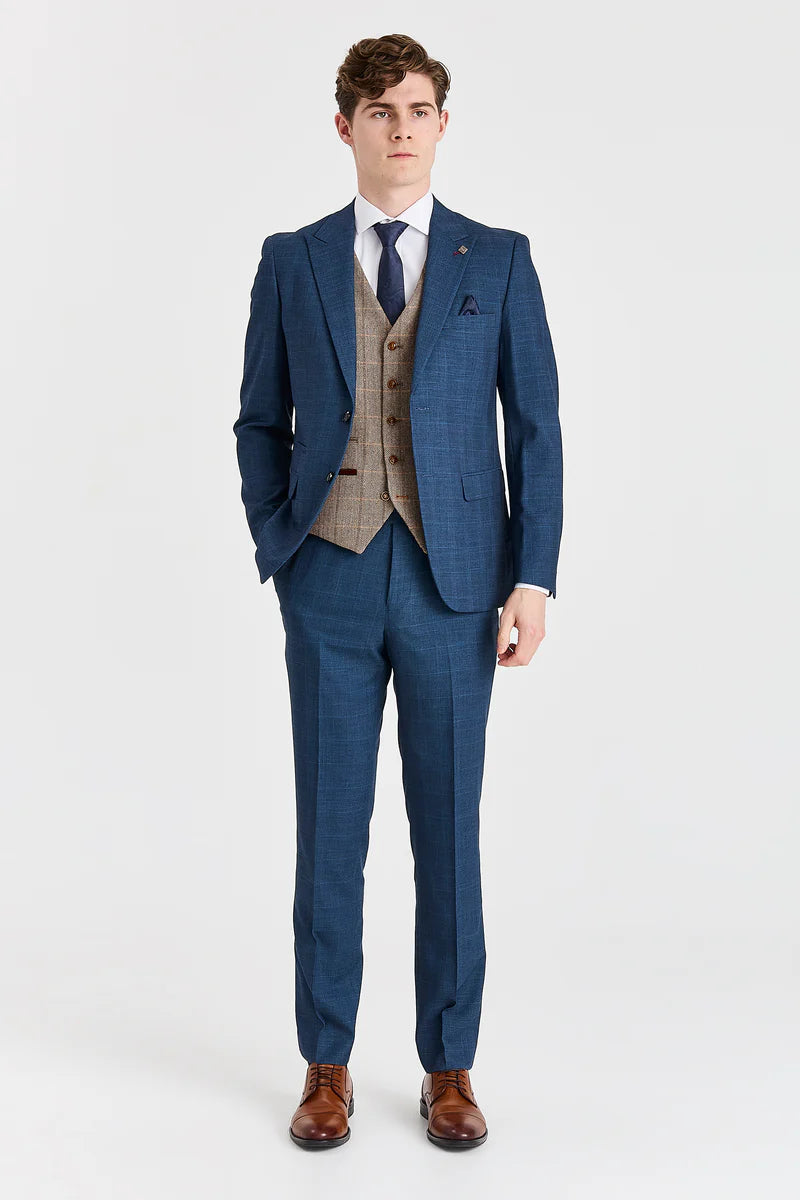 Viceroy Navy pak met contrasterend Harris Brown Tweed vest.